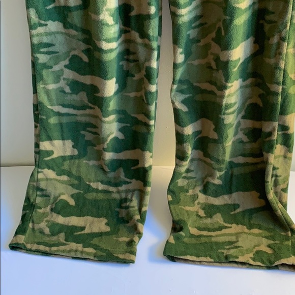 Super Soft Camo Pajama Pants L - Picture 3 of 6